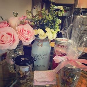 Carly’s Mason Jars - find me on FB and IG!
